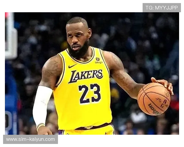 詹姆斯连续四场比赛助攻上双，41岁老将组织能力依旧顶级展现全面性展现年龄不是障碍